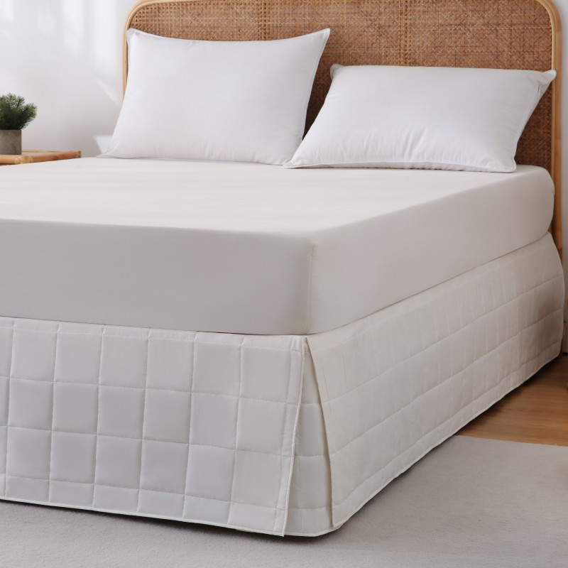 ZC25084 Bege Color Luxury Quilted Hotel Bed Skirt