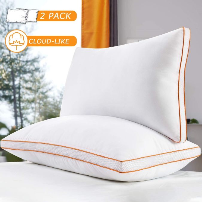 QUILTED PILLOW WITH GUSSET