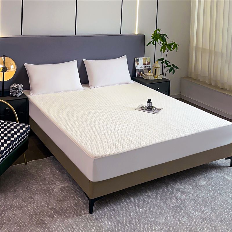 ZC24005 PE Cooling Breathable Mattress Protector Fitted With Deep Pocket, Noiseless & Washable