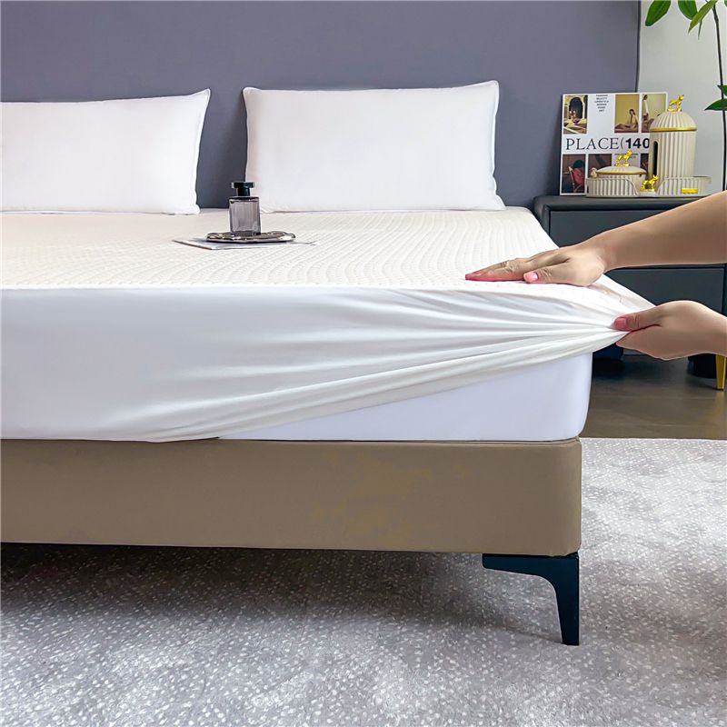 ZC24005 PE Cooling Breathable Mattress Protector Fitted With Deep Pocket, Noiseless & Washable