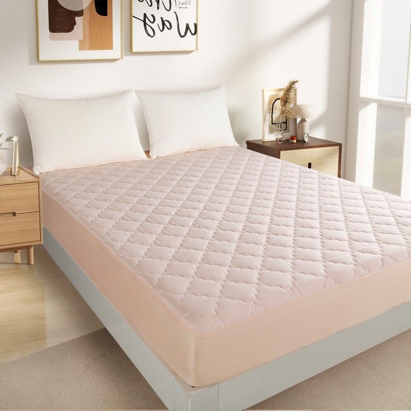 ZC25071 New Quilt Design Low Cost Promotional Winter Super Soft Mattress Pad / Protector Macaroon Color