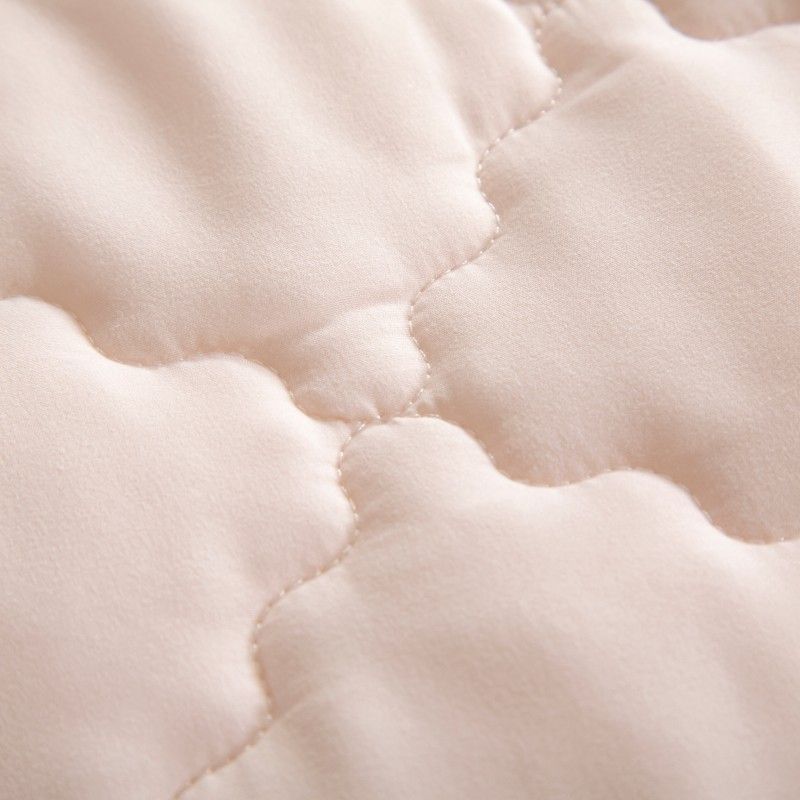 ZC25071 New Quilt Design Low Cost Promotional Winter Super Soft Mattress Pad / Protector Macaroon Color