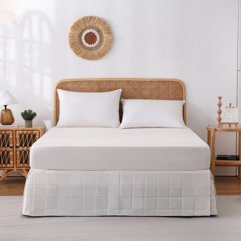 ZC25084 Bege Color Luxury Quilted Hotel Bed Skirt